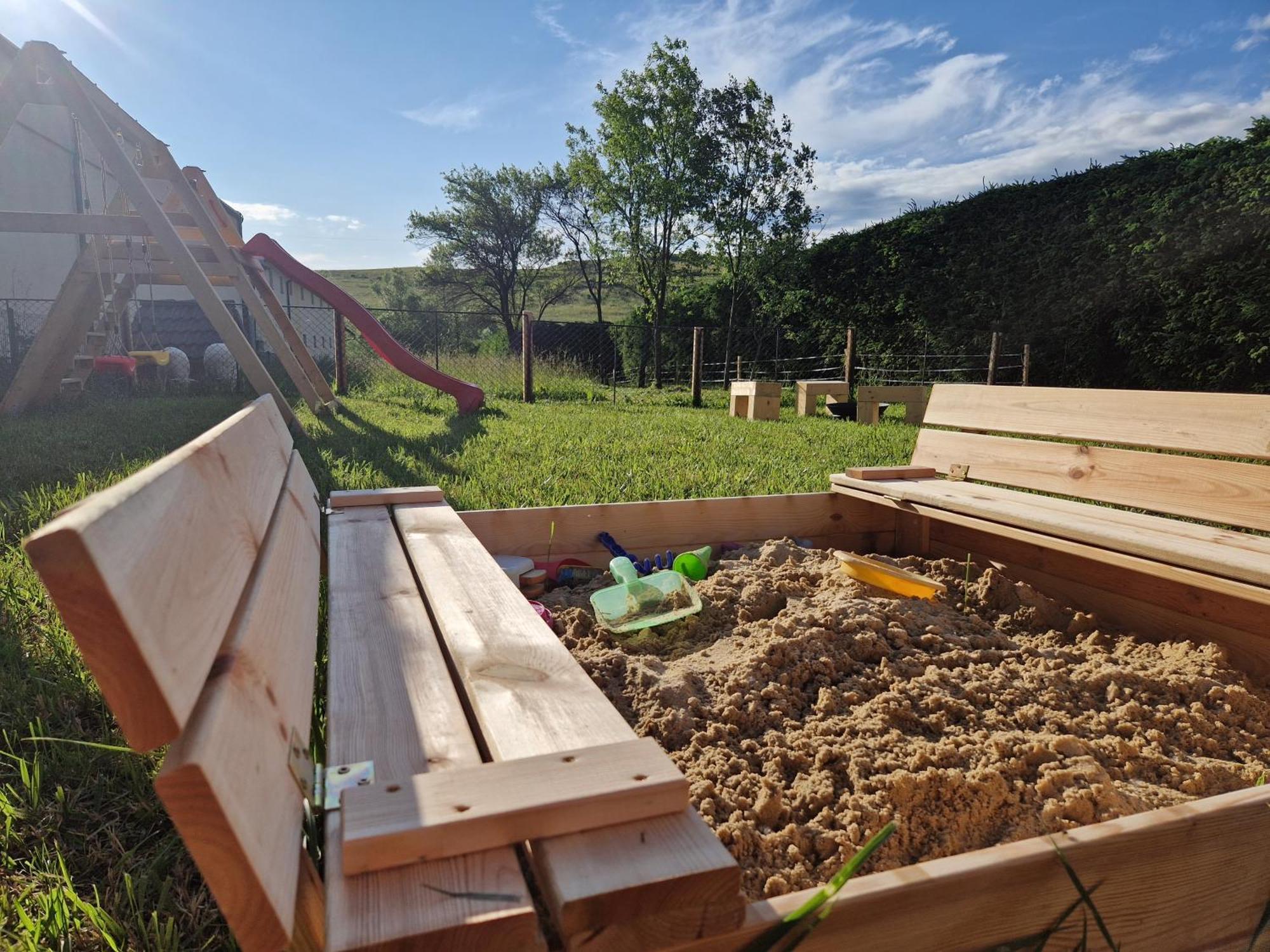 Apartmány LAMA Malatiny Exterior foto